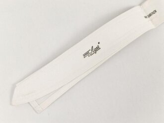 Kragen für das weisse Hemd der Offiziere, in der Originalen " Lido" Umverpackung. Gemessen vom jeweils äusseren Ende Knopfloch 37cm