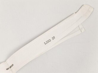 Kragen für das weisse Hemd der Offiziere, in der Originalen " Lido" Umverpackung. Gemessen vom jeweils äusseren Ende Knopfloch 37cm