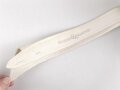 Kragen für das weisse Hemd der Offiziere, gemessen vom jeweils äusseren Ende Knopfloch 39cm