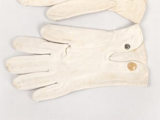 Paar weisse Handschuhe für Offiziere aus Stoff, gebraucht, ungereinigt