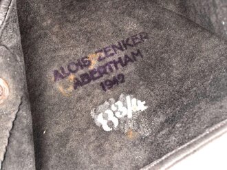 Paar  Handschuhe für Offiziere aus grauem Nappaleder, datiert 1942