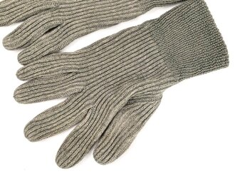 Paar Strickhandschuhe Wehrmacht mit drei Grössenstreifen. Leicht gebraucht, gut