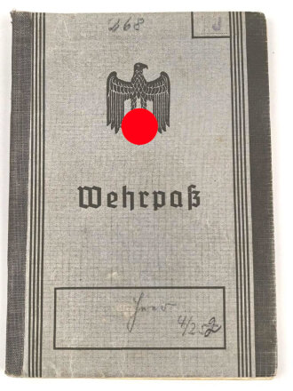Wehrpaß Heer, eingestellt am 2.11.37 bei...