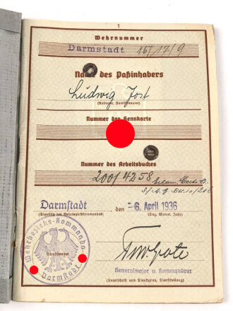 Wehrpaß Heer, eingestellt am 2.11.37 bei...