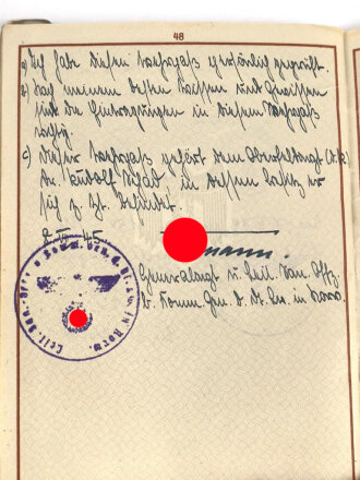 Wehrpaß Heer, eingestellt am  15.3.37 bei Sanitätsstaffel Detmold.