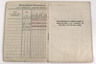Wehrpaß Heer, eingestellt am  15.3.37 bei Sanitätsstaffel Detmold.