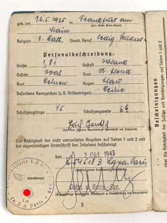 Soldbuch Luftwaffe , ausgestellt am 2.10.1943 bei Luftgau Paris.