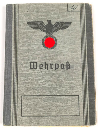 Wehrpaß Heer, eingestellt am 3.10.41 bei Nebel...