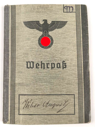 Wehrpaß Heer, ausgestellt am 30.8.1939 bei Pionier Ersatz Btl. 9 Hanau, dazu zwei Verleihungsurkunden