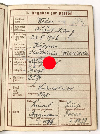 Wehrpaß Heer, ausgestellt am 30.8.1939 bei Pionier Ersatz Btl. 9 Hanau, dazu zwei Verleihungsurkunden