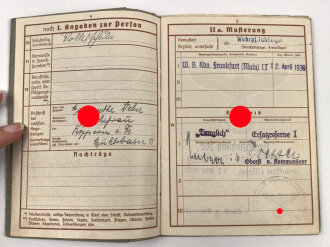 Wehrpaß Heer, ausgestellt am 30.8.1939 bei Pionier Ersatz Btl. 9 Hanau, dazu zwei Verleihungsurkunden