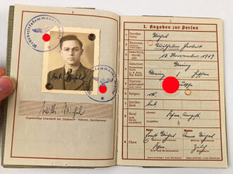 Wehrpaß Heer, eingvestellt am 5.6.1940 bei Kraftfahr Ersatz Abteilung 12.