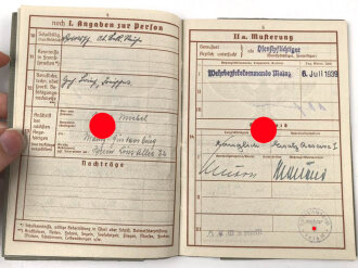 Wehrpaß Heer, eingvestellt am 5.6.1940 bei Kraftfahr Ersatz Abteilung 12.