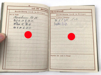 Wehrpaß Heer, eingvestellt am 5.6.1940 bei Kraftfahr Ersatz Abteilung 12.