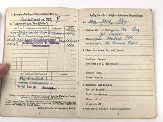 Soldbuch Luftwaffe,  ausgestellt am 11.9.1944 bei Flieger Horst Kommandantur Neukuhren.