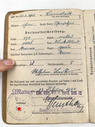 Soldbuch Heer,  ausgestellt am 23.2.1944 bei Landes Schützen Ersatz und Ausbildungs Batl. 12.