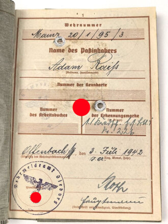 Wehrpaß Heer, eingestellt am 7.2.1941 bei...