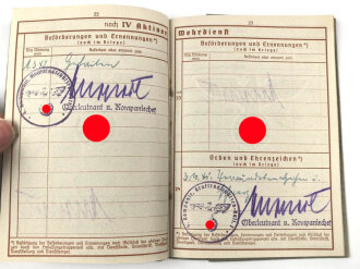 Wehrpaß Heer, eingestellt am 7.2.1941 bei Kradschützen Ersatz Btl.1 Meiningen.