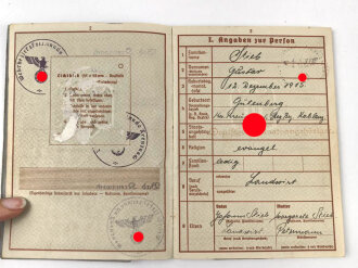 Wehrpaß Heer eingestellt am 4.11.1937 bei MG Kompanie Infanterie Regiment 13 Ludwigsburg.