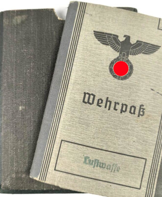 Wehrpaß Luftwaffe, eingestellt am 16.10.40 bei Flieger Ausbildungs Regiment 12 Königsberg.