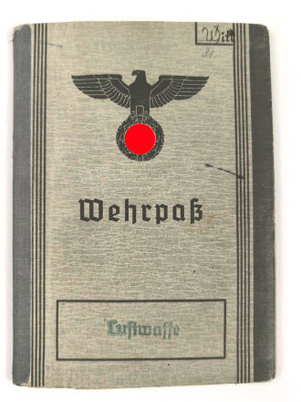 Wehrpaß Luftwaffe, eingestellt am 16.10.40 bei Flieger Ausbildungs Regiment 12 Königsberg.