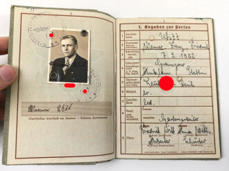 Wehrpaß Luftwaffe, eingestellt am 16.10.40 bei Flieger Ausbildungs Regiment 12 Königsberg.