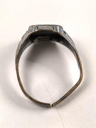 "Westwall 1939/40 " Fingerring, stark getragenes Stück, Höhe 16mm