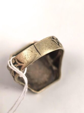 "Westwall" Fingerring in gutem Zustand, Höhe  19mm