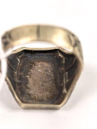 "Westwall" Fingerring in gutem Zustand, Höhe  19mm