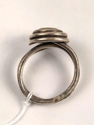 Westwall Fingerring in gutem Zustand, Höhe  15mm