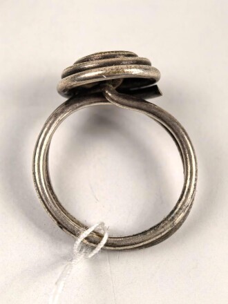 Westwall Fingerring in gutem Zustand, Höhe  15mm