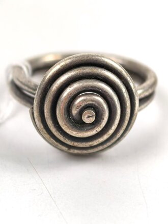 Westwall Fingerring in gutem Zustand, Höhe  17mm