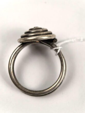 Westwall Fingerring in gutem Zustand, Höhe  17mm