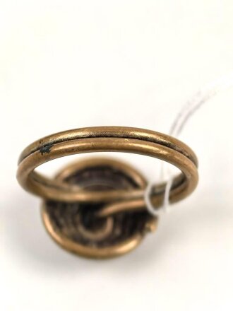 Westwall Fingerring, stark getragenes Stück, Höhe  15mm