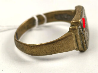 " Saloniki 1941 " Fingerring mit Hakenkreuz, stark getragenes Stück, Höhe 12mm