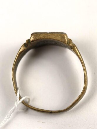 " Saloniki 1941 " Fingerring mit Hakenkreuz, stark getragenes Stück, Höhe 12mm