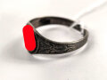 "Turnerbund" Fingerring , stark getragenes Stück, Höhe  11mm. Kein Hakenkreuz oder Sonnenrad, sondern vier "F" für "Frisch, Fromm, Fröhlich, Frei" dem Wahlspruch der deutschen Turner