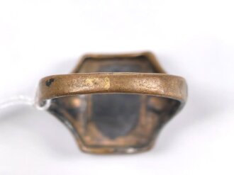 "Edelweiss" Fingerring,  getragenes Stück, Höhe 16mm