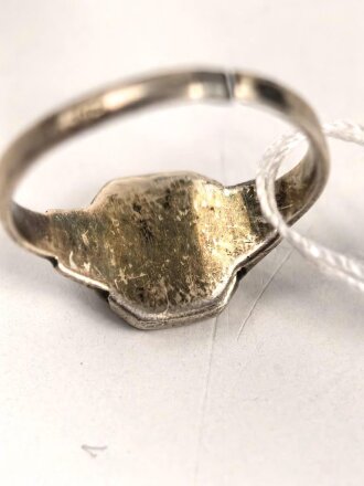 "Hakenkreuz" Fingerring für Damen, stark getragenes Stück, Höhe 9m
