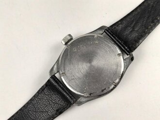 Dienstuhr Heer der Marke "Büren", läuft einwandfrei, die Krone wackelt etwas