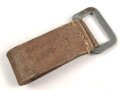 Aufschiebeschlaufe  Wehrmacht , datiert 1936. Wurde benutzt um z.B. die Feldflasche ans Koppel zu hängen
