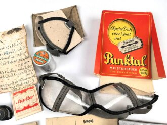 Konvolut persönliche Gegenstände, meist defekt, unvollständig oder Alter nicht eindeutig zuzuordnen.