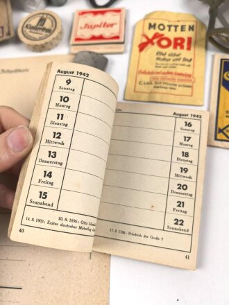 Konvolut persönliche Gegenstände, meist defekt, unvollständig oder Alter nicht eindeutig zuzuordnen.