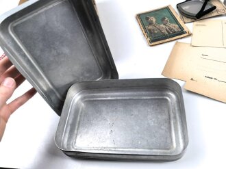 Konvolut persönliche Gegenstände, meist defekt, unvollständig oder Alter nicht eindeutig zuzuordnen.