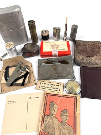 Konvolut persönliche Gegenstände, meist defekt, unvollständig oder Alter nicht eindeutig zuzuordnen.