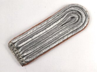 Luftwaffe, einzelnes Schulterstück für einen Leutnant der Nachrichtentruppe