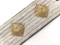 Kriegsmarine, einzelnes Schulterstück für einen Offizier, dunkelgrüne Unterlage