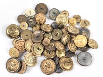 52 Stück Knöpfe International zum Thema "...