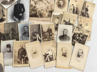 Österreich k.u.k., Konvolut meist Hartkartonfotos von Uniformierten, 41 Stück