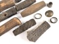 Konvolut Ersatzteile für Blankwaffen, Alter und Herkunft unbekannt.